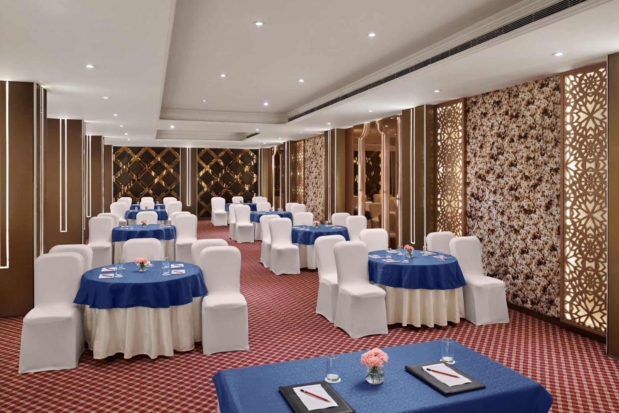 Deventure Sarovar Portico Patel Nagar New Delhi Buitenkant foto